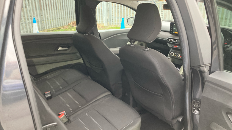 Dacia Jogger 1.0 TCe Expression 5dr Petrol Estate